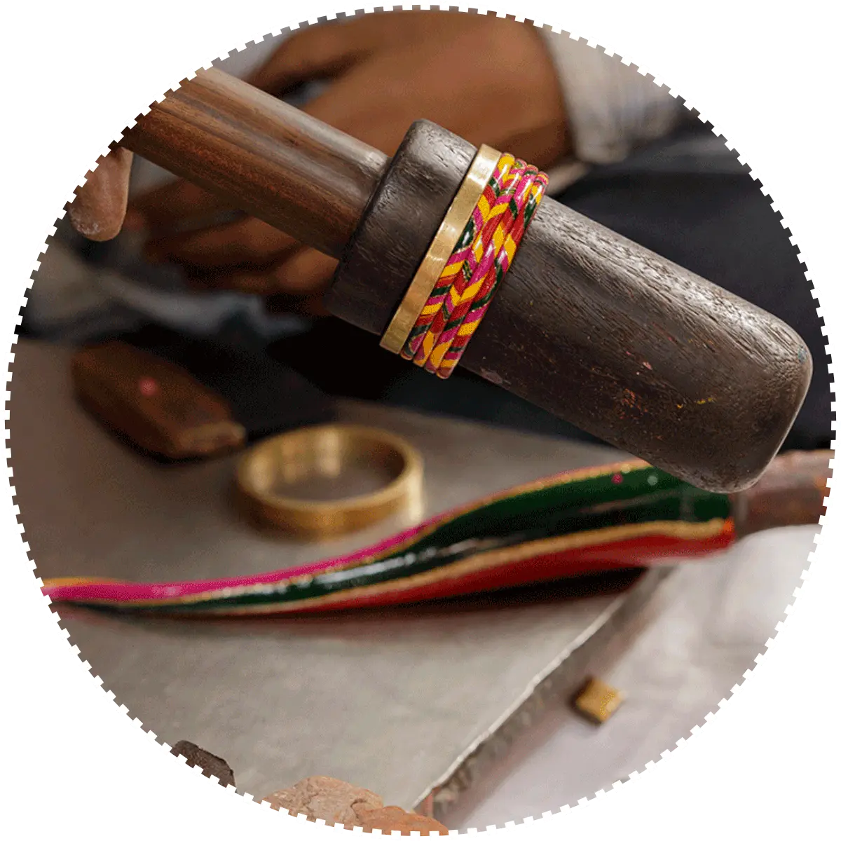 Lac Bangles & Handicrafts